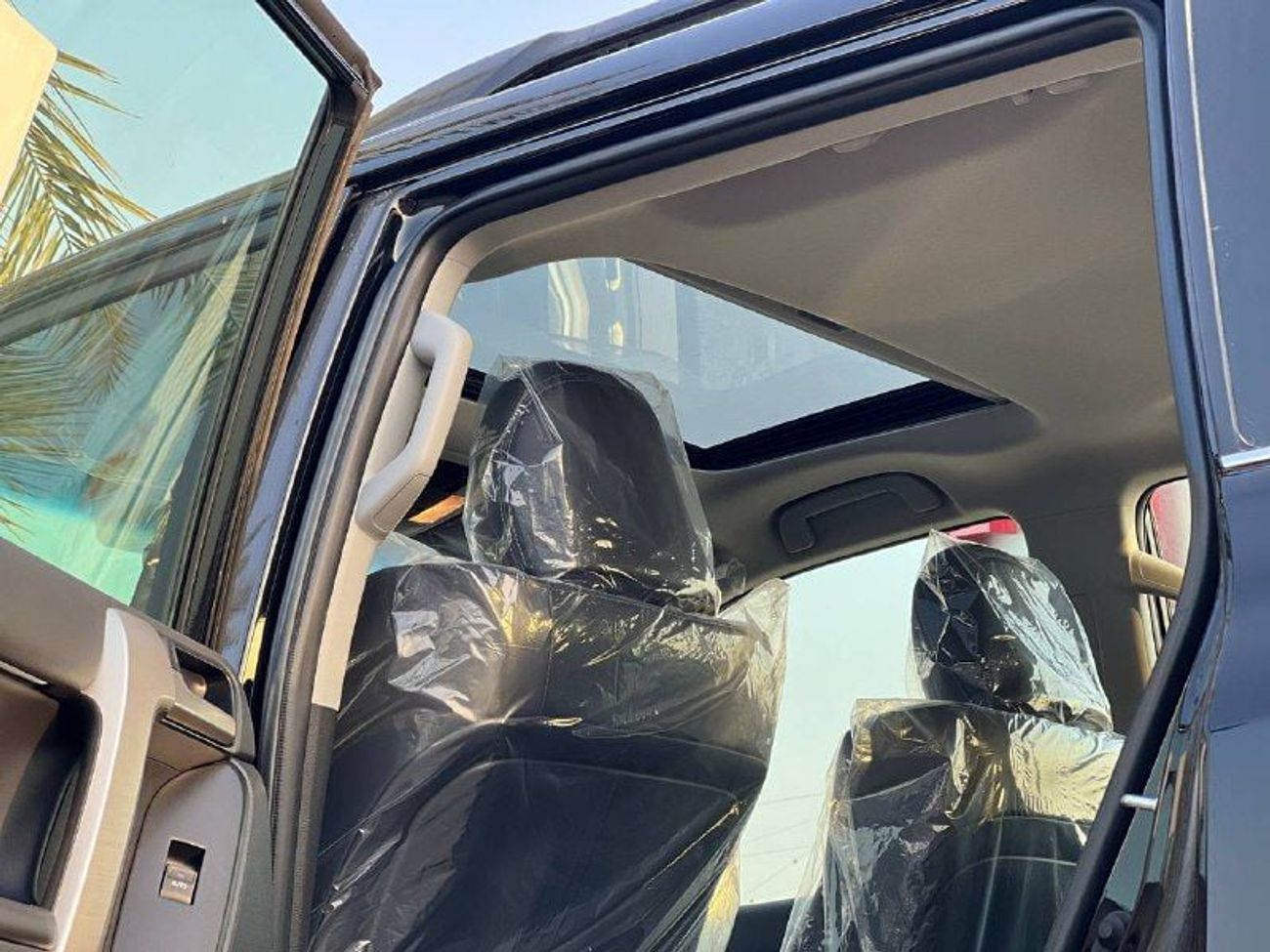 Toyota Prado VX+ 4.0L PTR A/T // 2023 // HIGH OPTION WITH POWER & LEATHER & COOLING SEATS , DVD & BACK CAMERA //