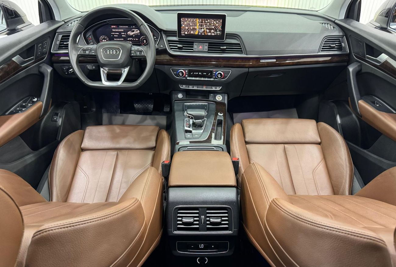 Audi Q5 45 TFSI Quattro S Line 2.0L (252 HP) 2019 Audi Q5 45TFSI S-Line Quattro, Warranty, Full Audi Service