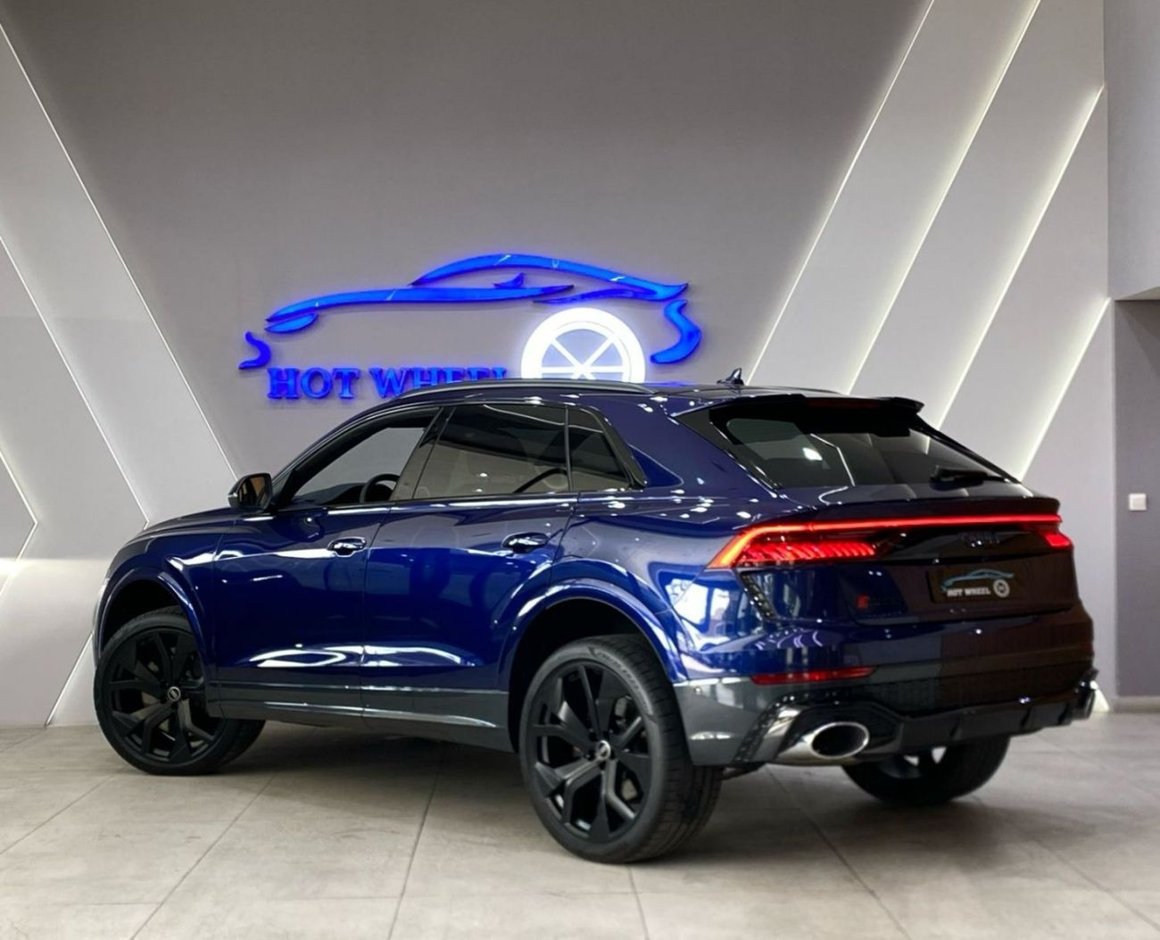 أودي RSQ8 TFSI quattro 4.0L