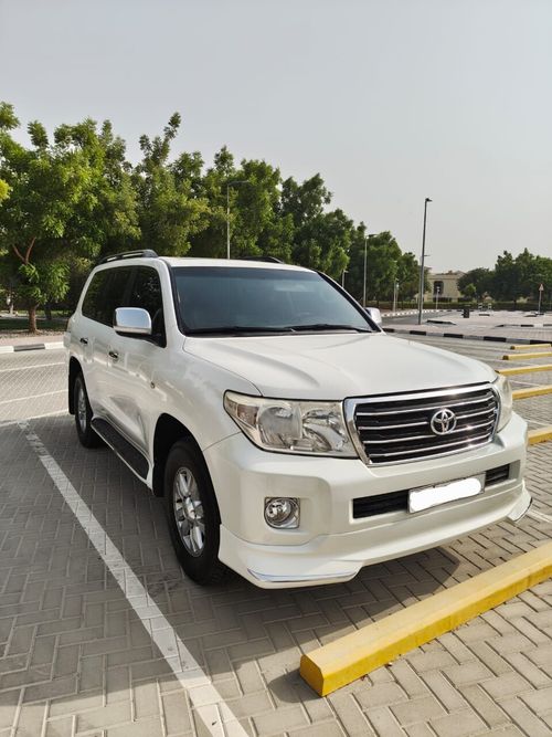 تويوتا لاند كروزر GXR 4.7 V8