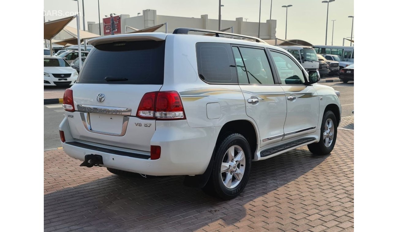 Toyota Land Cruiser Sharja