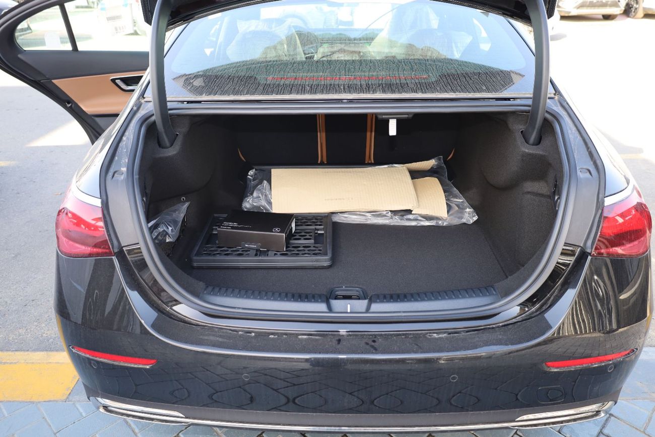 Mercedes-Benz E200 2.0L