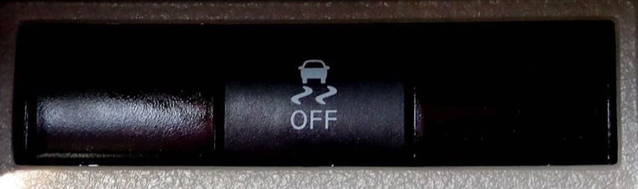 نيسان إكستيرا SE 2.5L FWD Nissan x-terra 2.5L 2022 SE GCC accident-free in excellent condition 1264 P.M