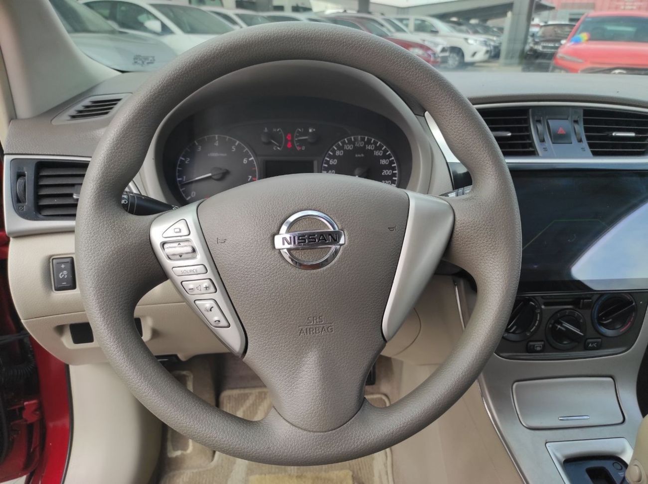 Nissan Tiida Nissan tida 2016 gcc full automatic
