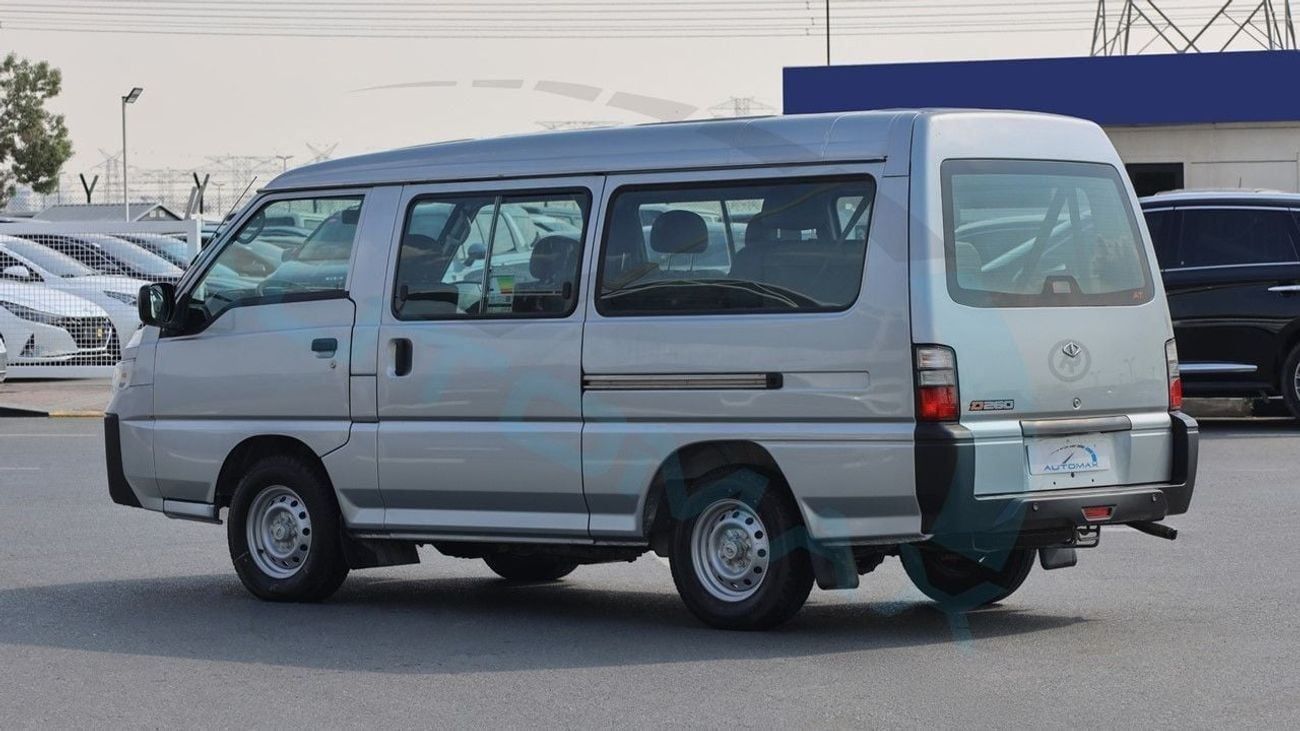 سي إم سي D 260 Window Van 2.4L RWD 2025 GCC 0Km With 3 Years Or 100,000Km Warranty