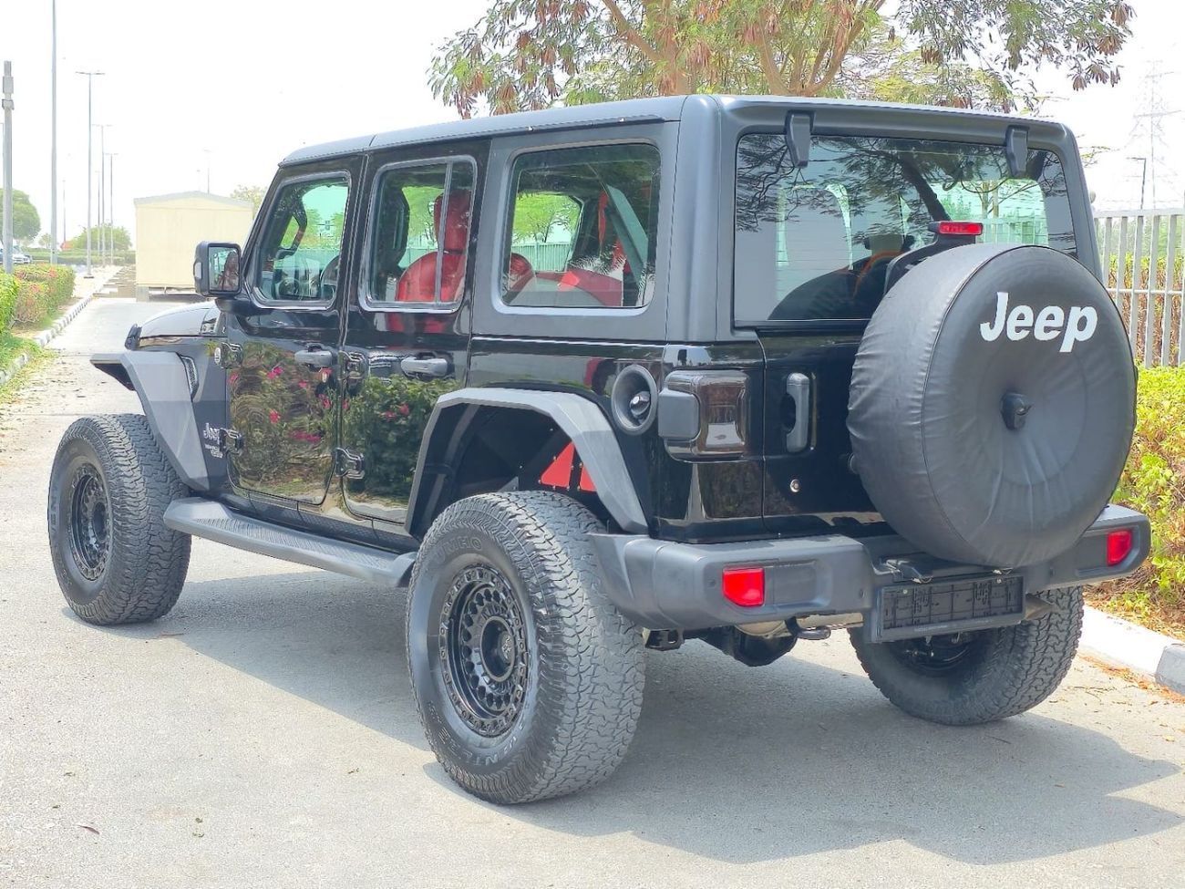 Jeep Wrangler Unlimited Sport 3.6L A/T 2020 GCC WITH WARRANTY LIFT KIT IN MINT CONDITION