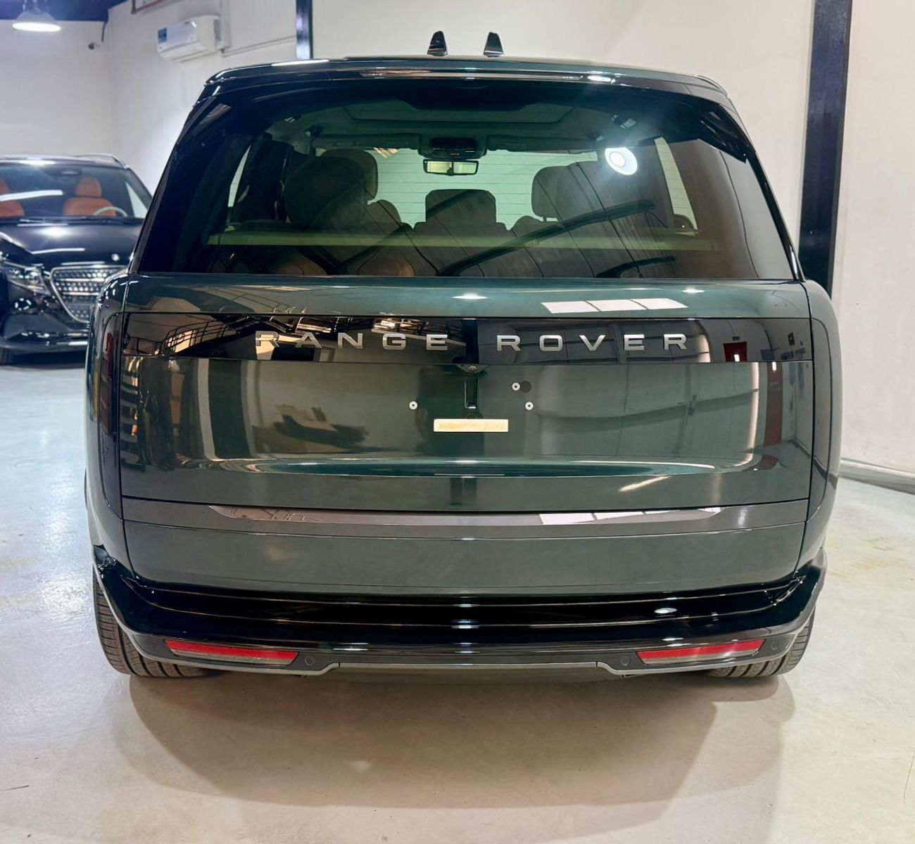 لاند روفر رينج روفر P530 SE