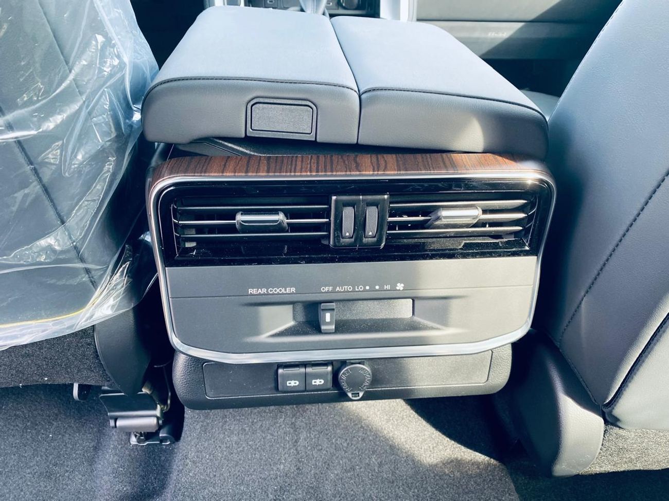 Toyota Land Cruiser NEW TOYOTA LAND CRUISER GXR 3.5L TT A/T - MID 2025