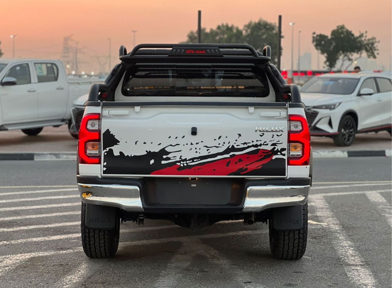 تويوتا هيلوكس 2022 Toyota Hilux GR Sport - 2.7L V4 - Full Automatic Patrol - 4x4 AWD - Off Road Edition