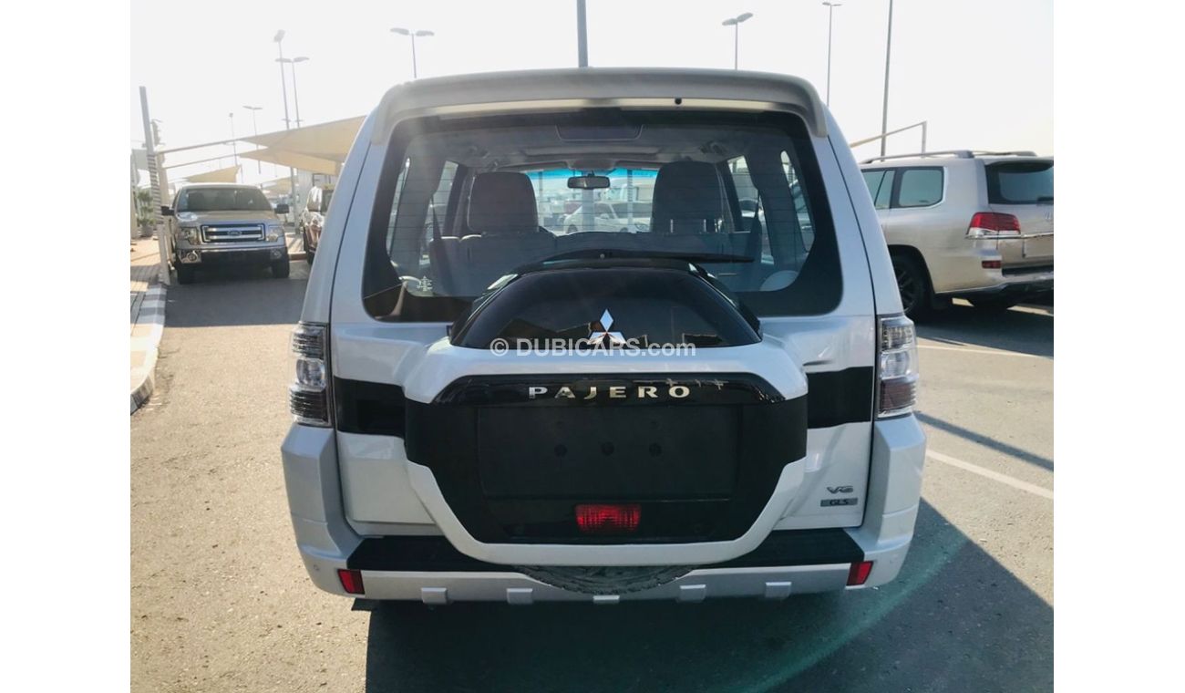 ميتسوبيشي باجيرو سياره نظيفه جدا بحالة الوكاله