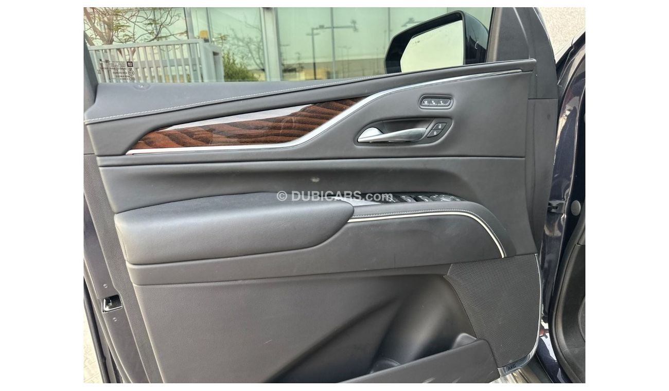 كاديلاك إسكالاد لاكجري Canadian import