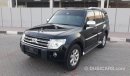 ميتسوبيشي باجيرو 2011 Gulf Specs Full options 3.5 ltr Sunroof Leather interiors