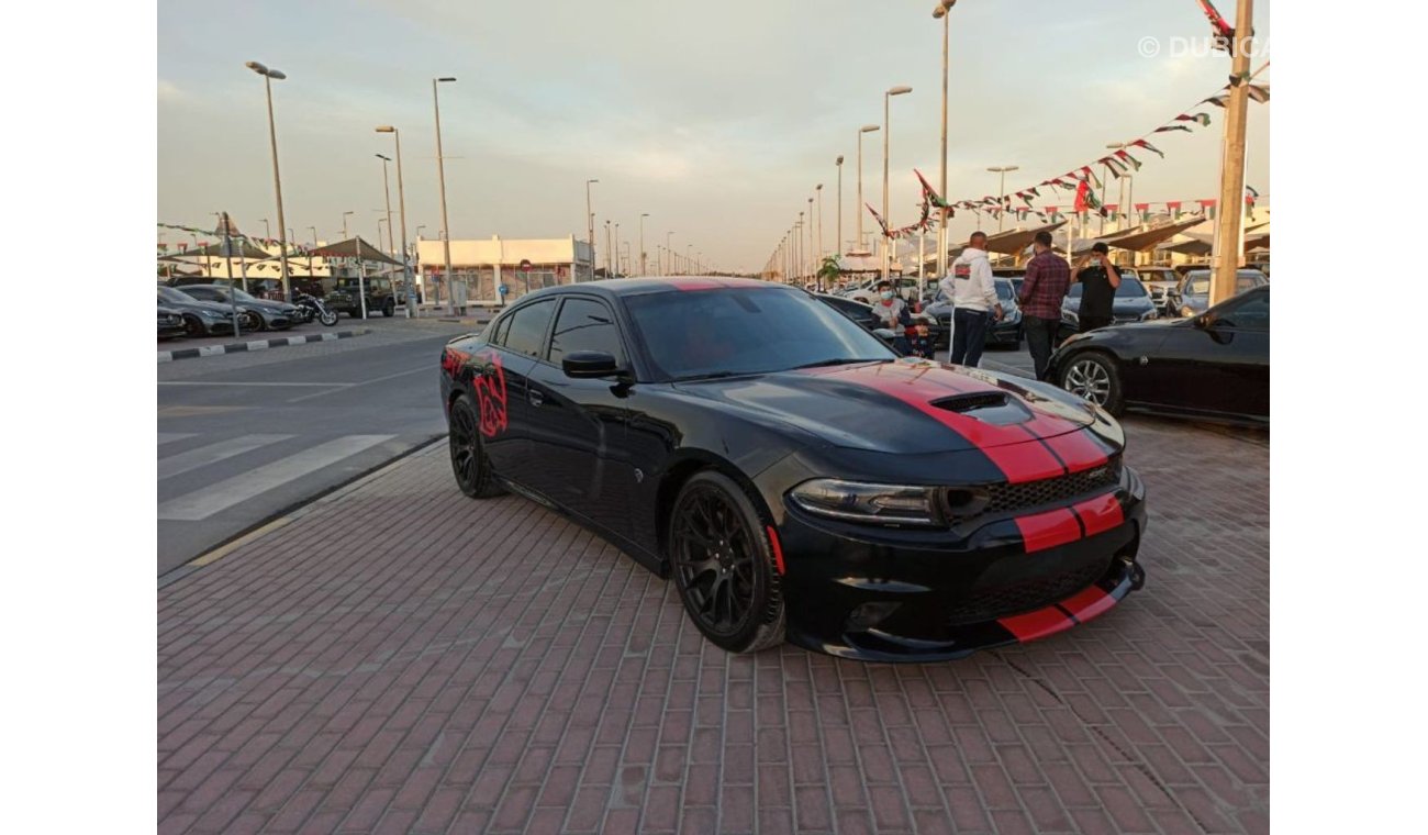 Dodge Charger Dodge Charger R / T, American import machine, 5.7 model 2017, in excellent condition