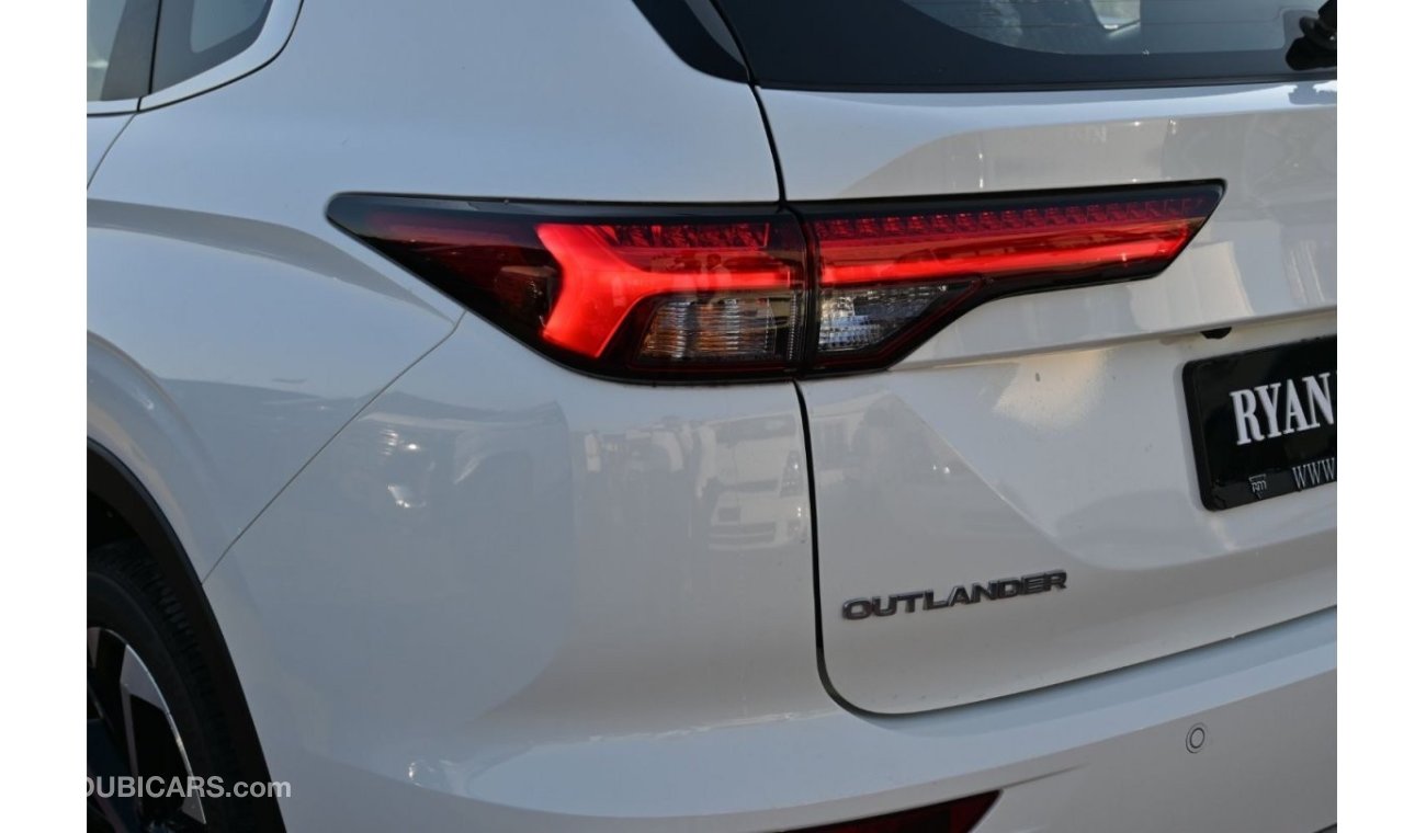 Mitsubishi Outlander Mitsubishi Outlander 2.5L Petrol, 4WD, SUV, GCC Spec, Color White, Model 2024