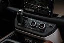 Land Rover Defender Defender SE | 5,190 P.M | 0% Downpayment | Amazing Condition!