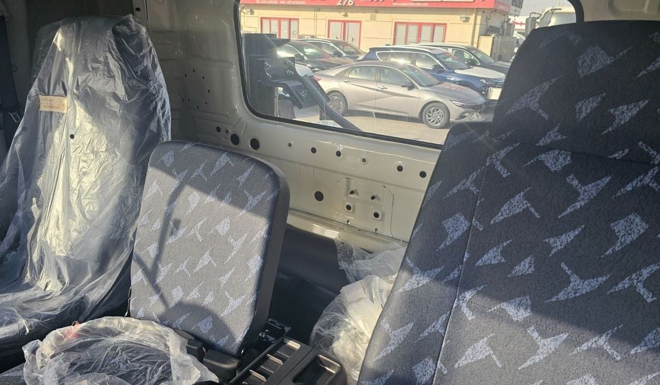 Hino 500 1927 7.6L 6-CYLINDER DIESEL