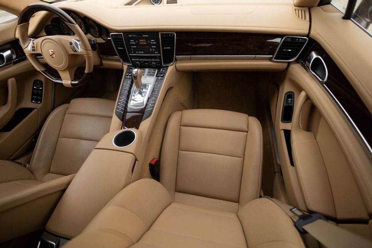 بورش باناميرا Porsche Panamera Turbo (LOWEST MILEAGE) 2010 GCC.