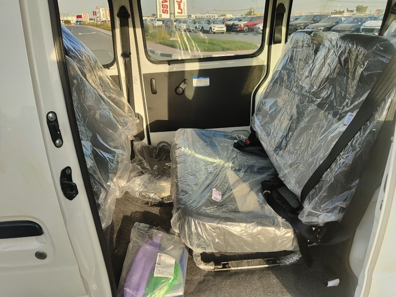 سوزوكي EECO Suzuki EECO 2026 Passenger 7 Seater Van - GL 1.2L M/T Petrol