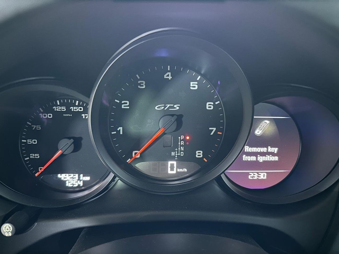 Porsche Macan GTS 3.0L (360 HP) PORSCHE MACAN GTS 2017 3.0 | SPORTS CHRONO PACKAGE | SPORTS EXHAUST SYSTEM | 21-IN