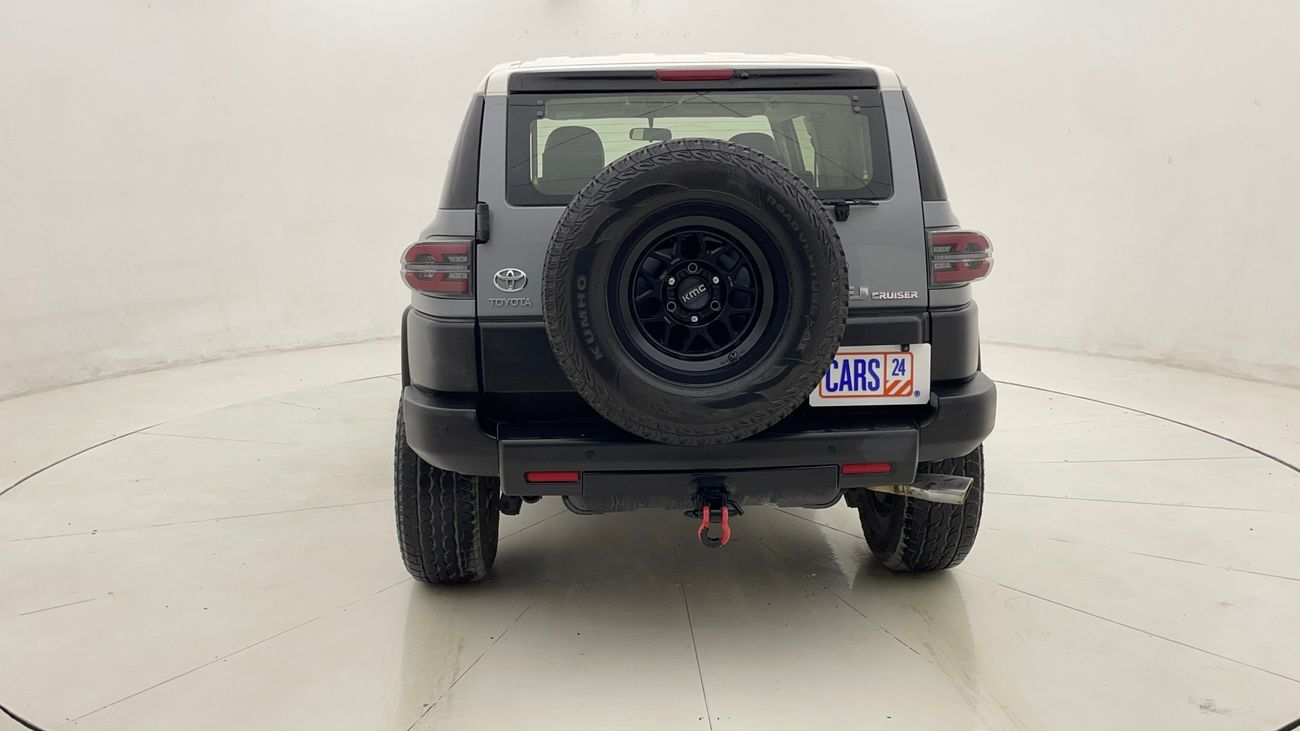 Toyota FJ Cruiser GXR 4 | Zero Down Payment | Home Test Drive