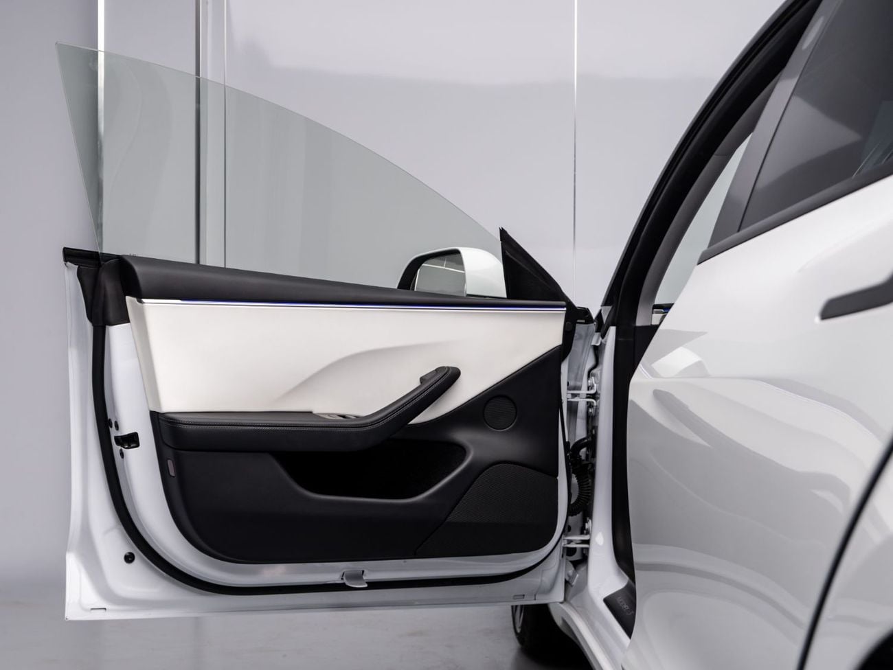 تسلا موديل 3 Performance (AWD)