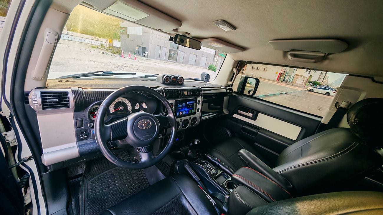 تويوتا إف جي كروزر