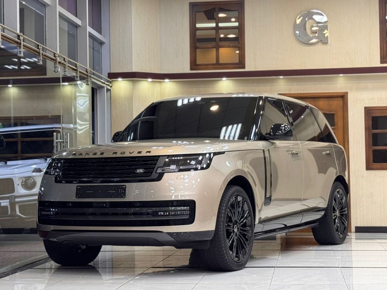 لاند روفر رينج روفر LWB Autobiography P530 4.4L