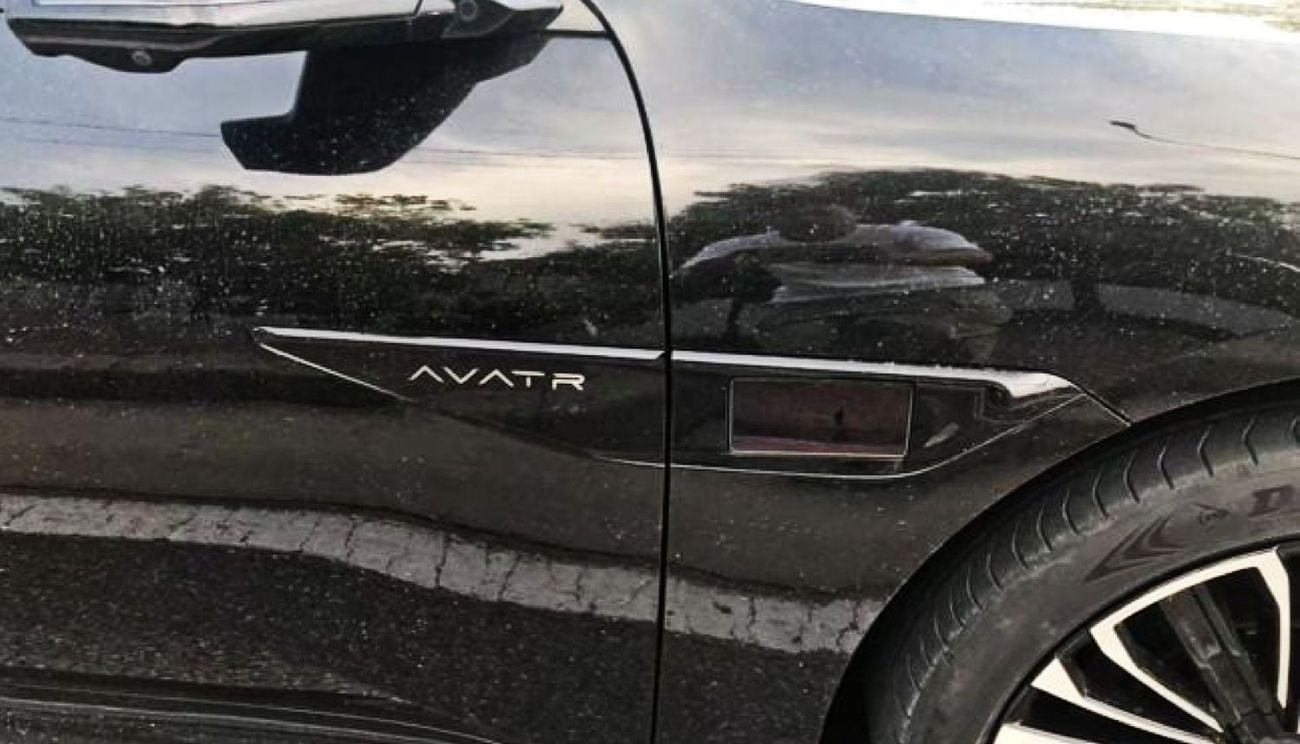 Avatr 12 ULTRA BATTERY & PETROL RANGE:1155 KM PER CHARGE HYDRAULIC 4WD BREMBO BRAKES