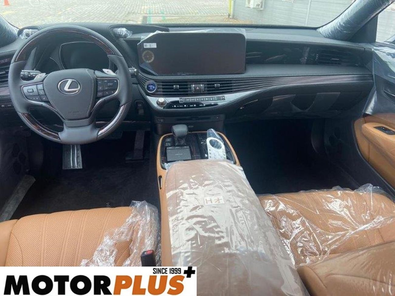 Lexus LS500 HYBRID EXCLUSIVE AWD with "Ottoman Seat”