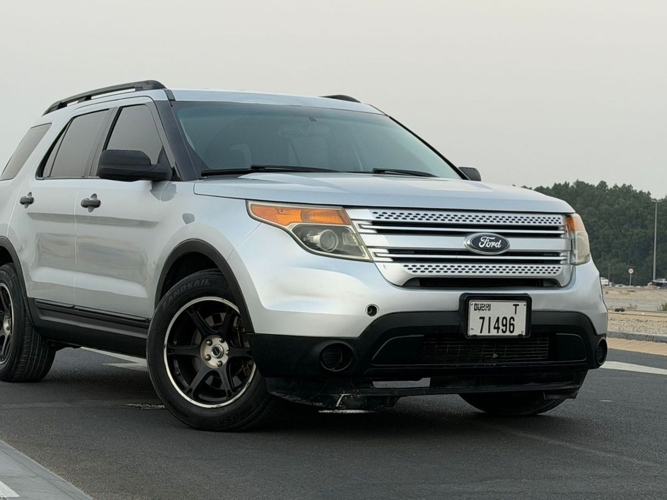 Ford Explorer Limited 3.5L Excellent condition & luxury feel