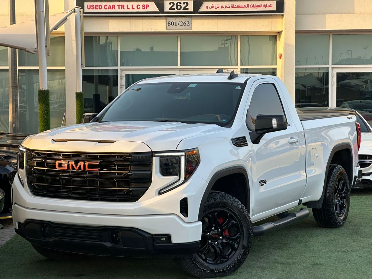 جي أم سي سييرا GMC SIERRA ELEVATION SARAB 2023 GCC  FULL OPTION ORIGINAL PAINT PERFECT CONDITION UNDER WARRANTY