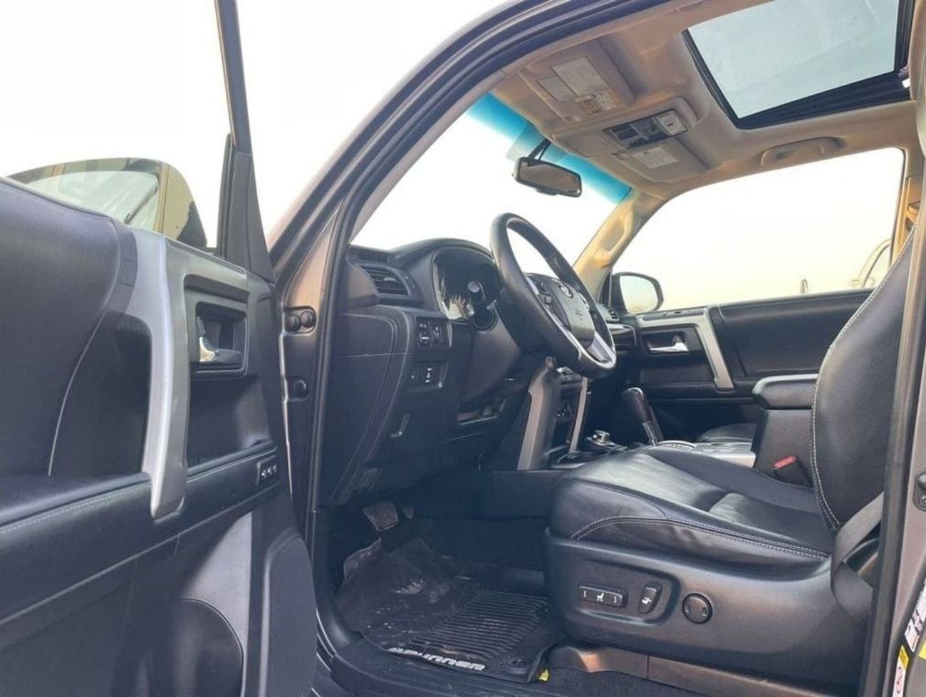 Toyota 4Runner 2018 Toyota 4Runner Limited Edition Full Option 4.0L V6 - AWD 4x4 Push Start & Sunroof - 35,000 Mile