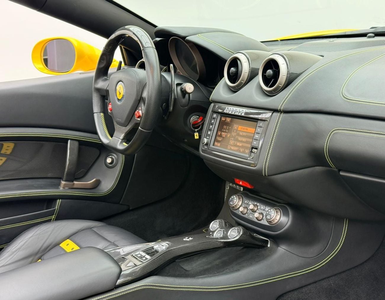 Ferrari California STD 2013 Ferrari California, Full Service History, Excellent Condition, GCC Specs