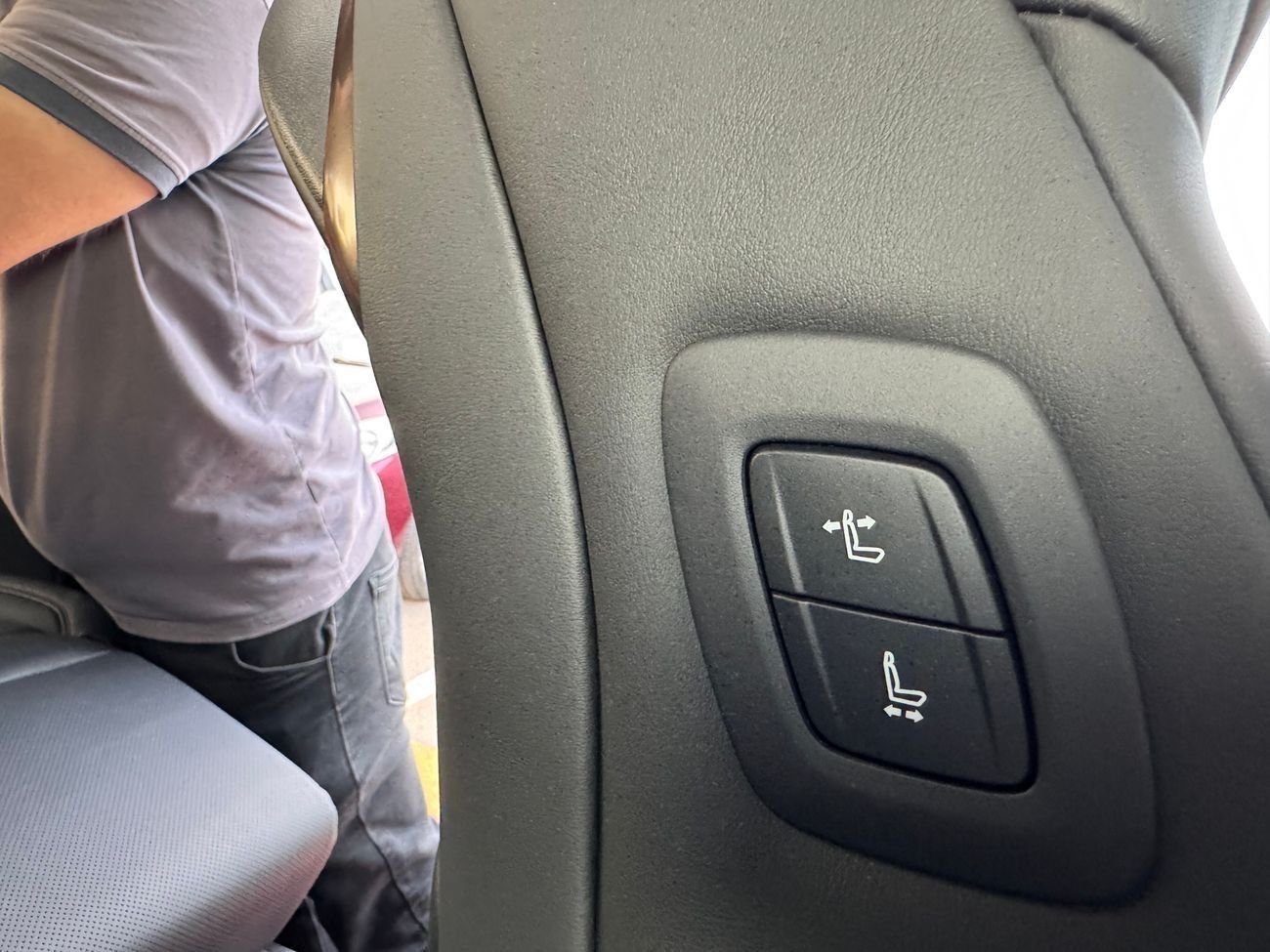 تويوتا ألفارد 2.5L PETROL 2024 BRAND NEW 0Km