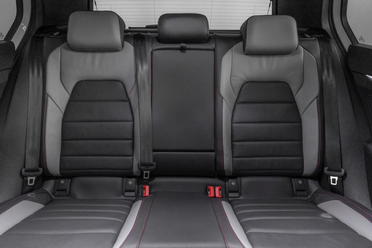 Volkswagen Golf GTI P2