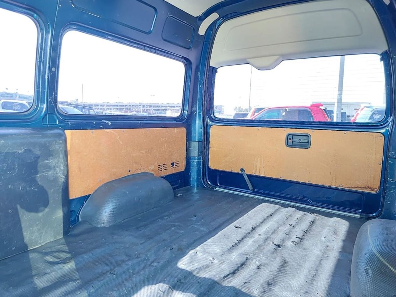 تويوتا هاياس TOYOTA HIACE VAN RHD 2015 MODEL 3.0 L DIESEL AUTOMATIC(PM16253)