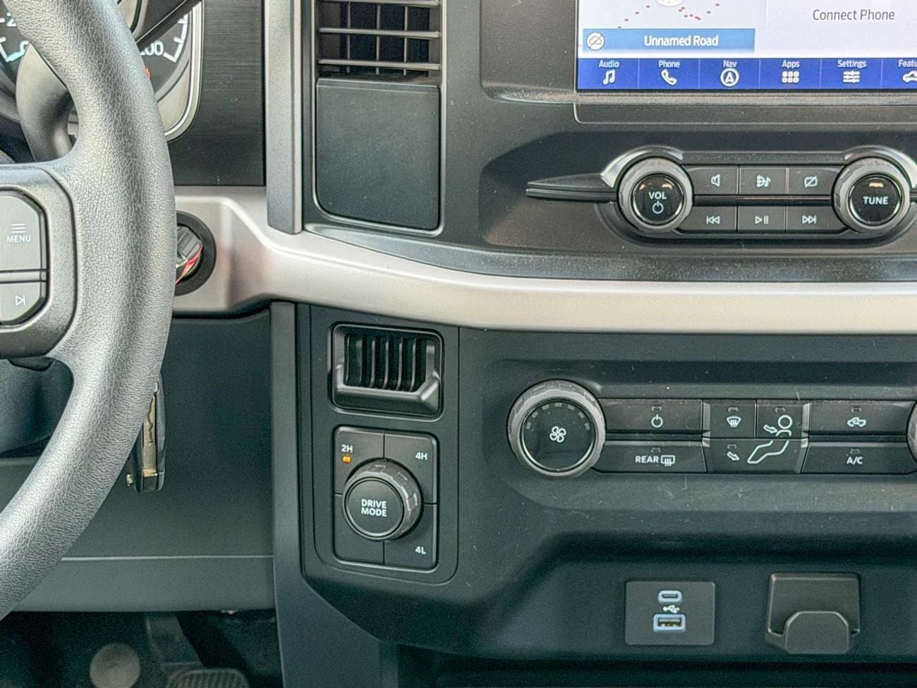 فورد F 150 XLT 3.5L (5 Seater)