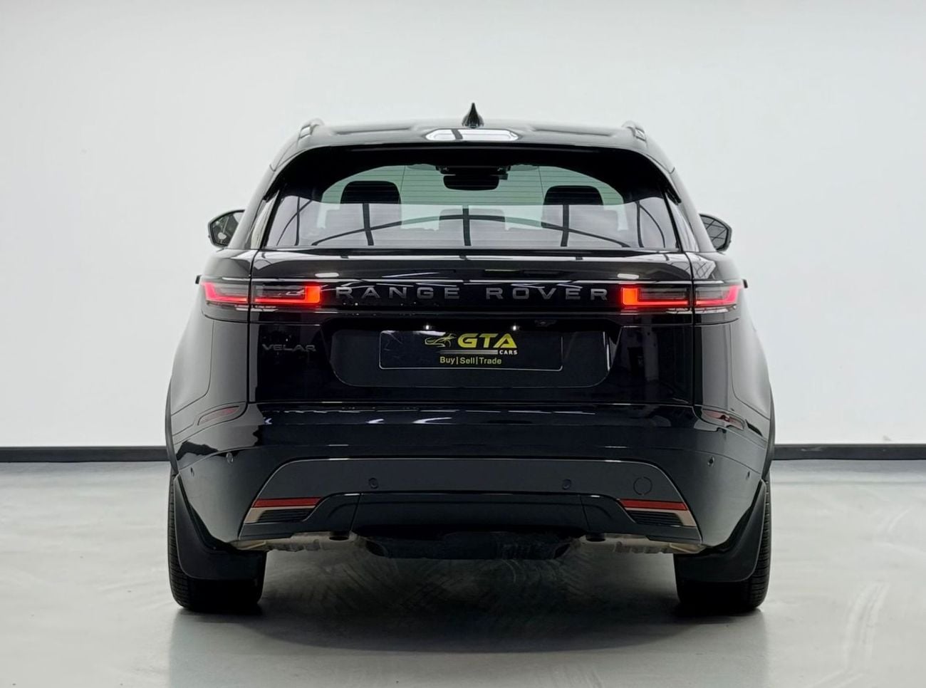 لاند روفر رينج روفر فيلار COMFORTLINE Dynamic SE P250 2.0L 2025 Range Rover Velar P250 Dynamic SE, 2029 RR Warranty + Service