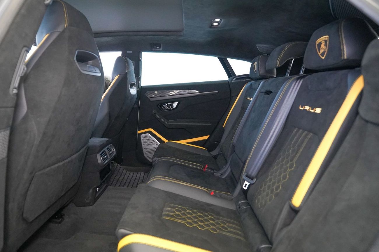 لامبورغيني اوروس 4.0T V8 Performante