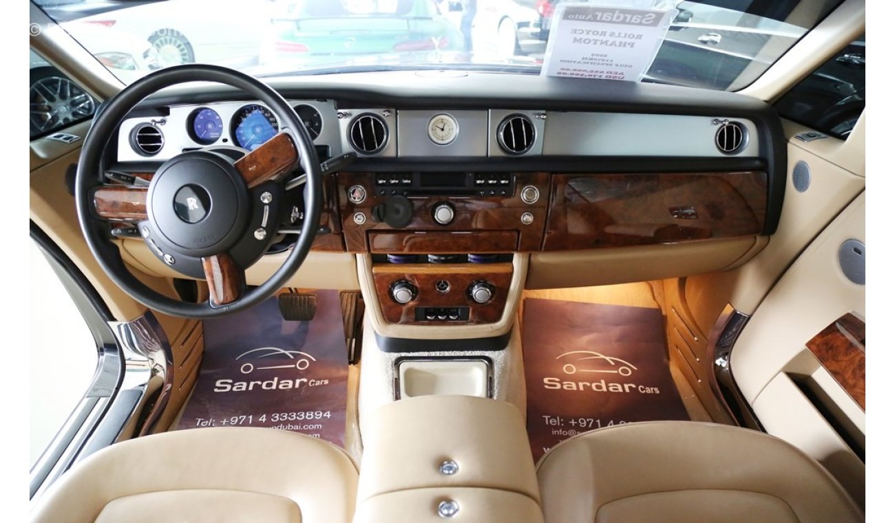 Rolls-Royce Phantom (2010 | GCC Specs)