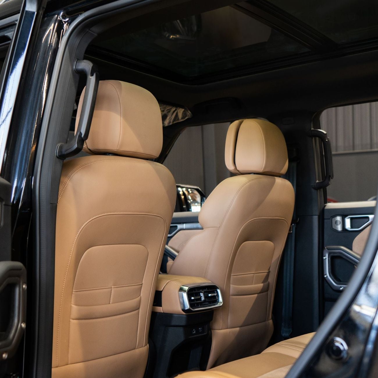Jetour T2 LUX AED 1,915 P.M • 0% Downpayment • Jetour T2 • 1 Year Warranty