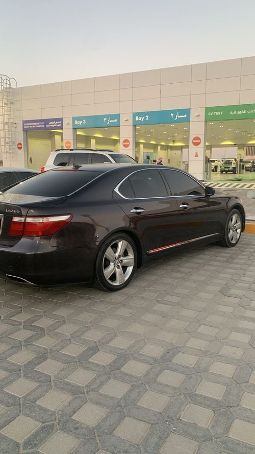 لكزس LS 460