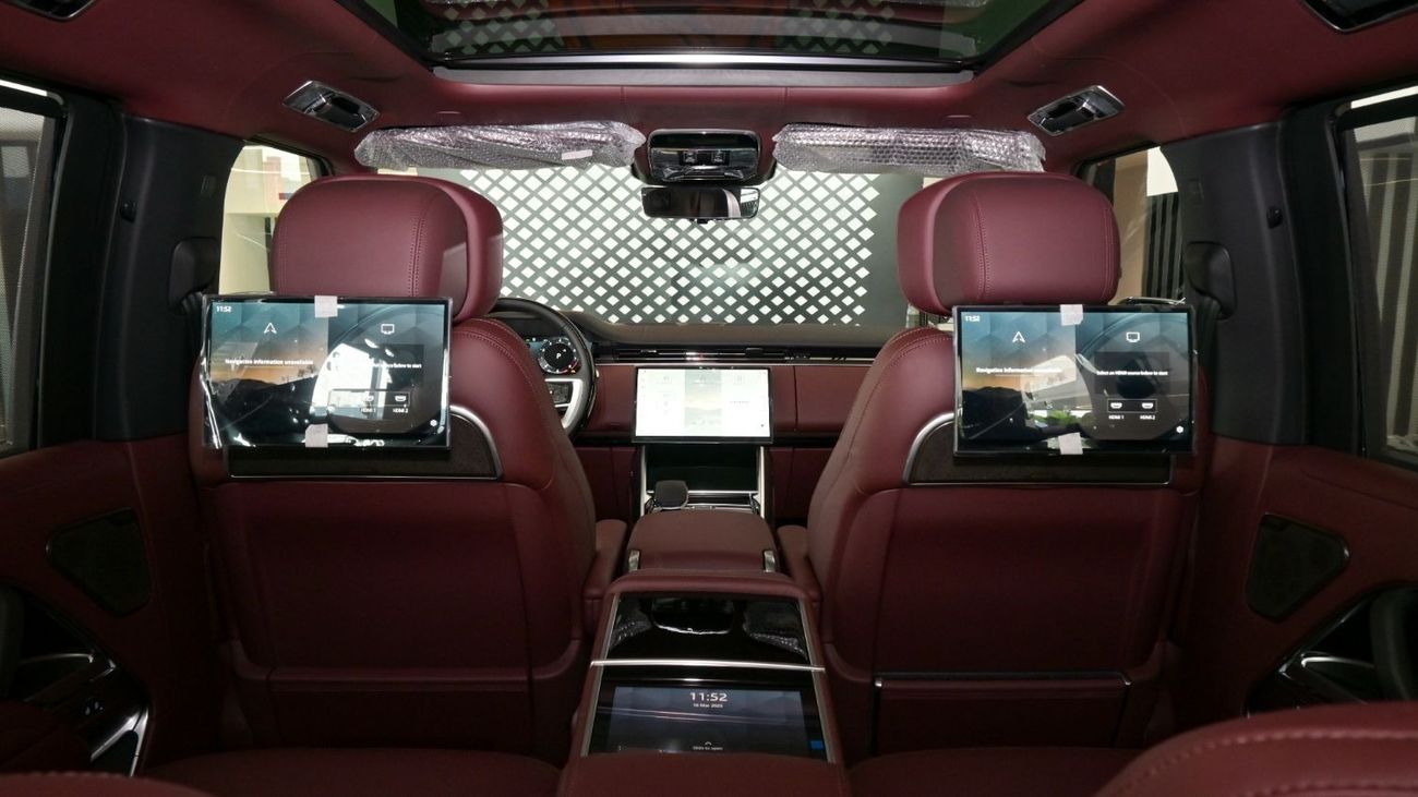 لاند روفر رينج روفر Autobiography P530 4.4L Range Rover Autobiography V8 - Pilot Seat - Fully loaded - 2025