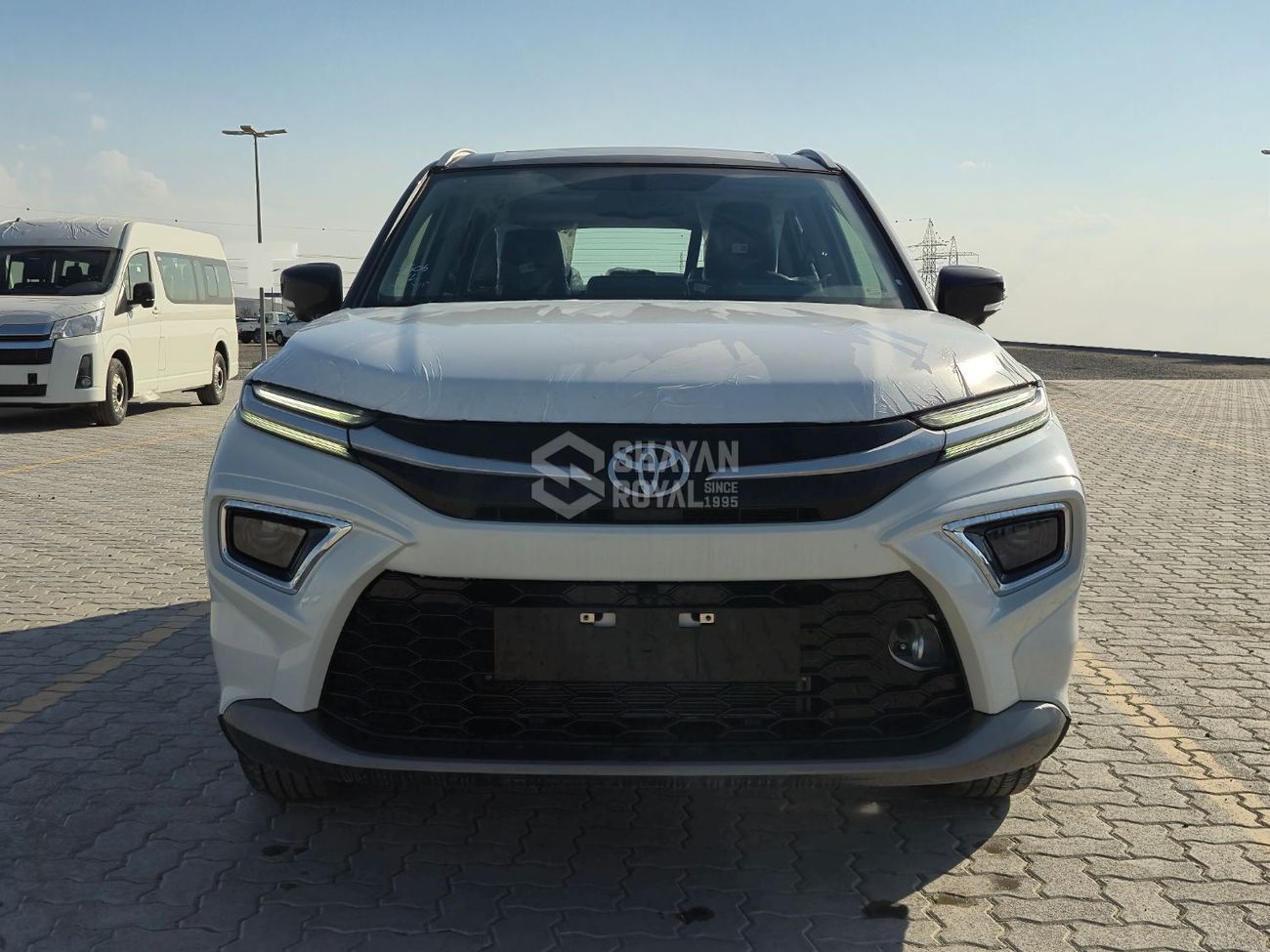 تويوتا أوربان كروزر 1.5L GLX PETROL AT 2026MY