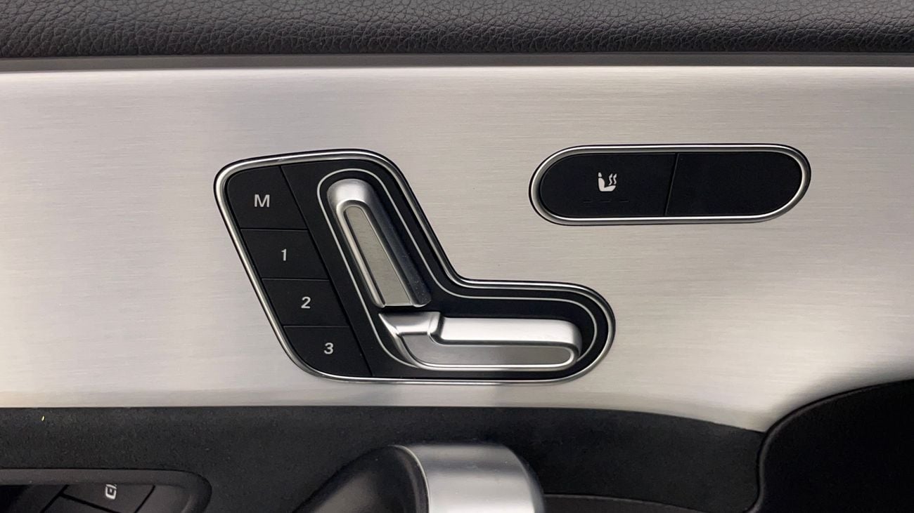 Mercedes-Benz A 200 PREMIUM AMG 1.4 | Zero Down Payment | Home Test Drive