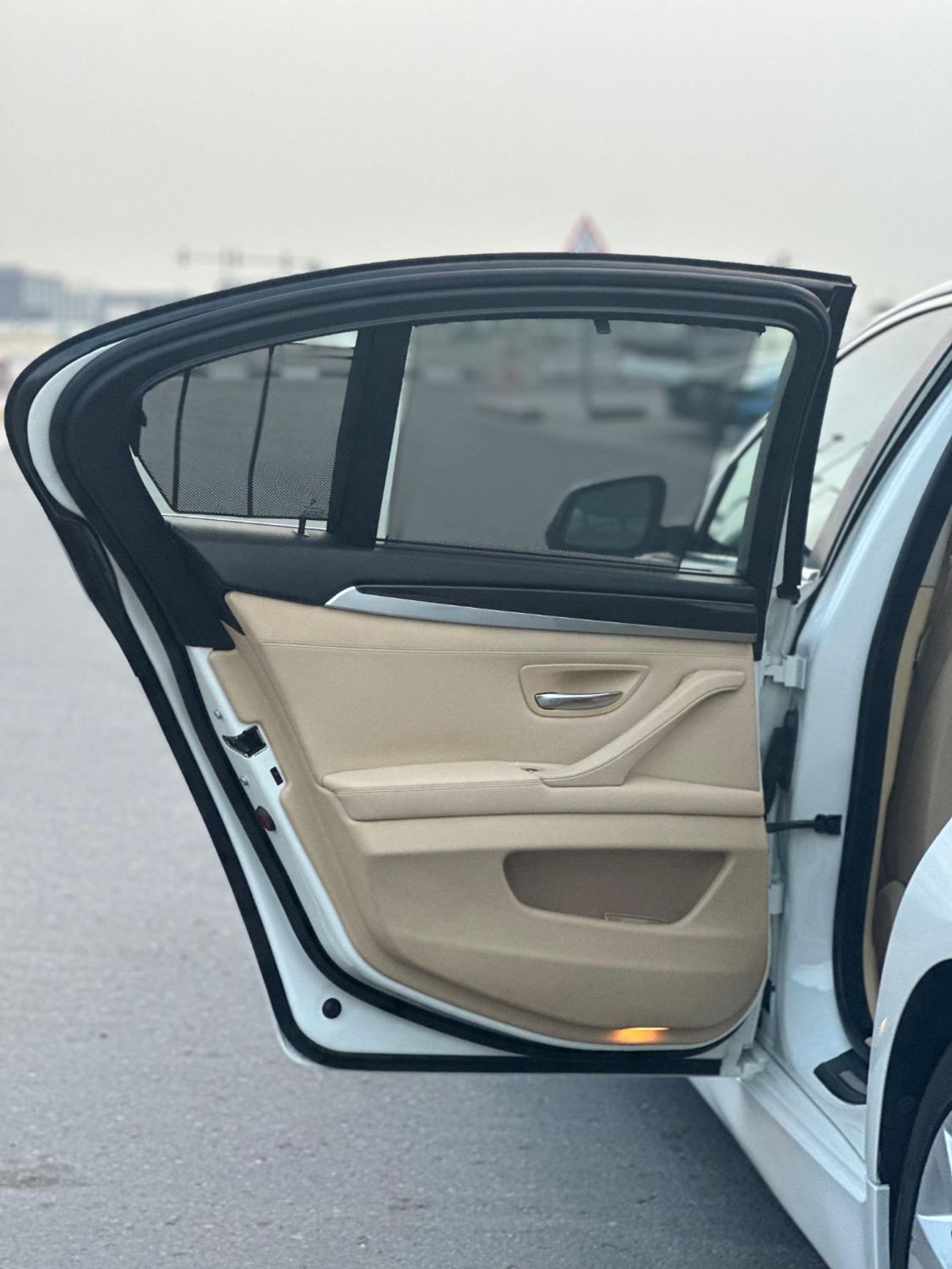 بي أم دبليو 520i