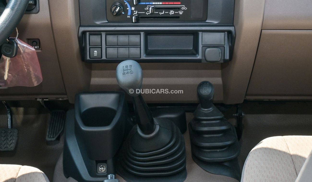 تويوتا لاند كروزر بيك آب LC79 DC 4.5L V8 MT YM 2024 (DIFF-LOCK)
