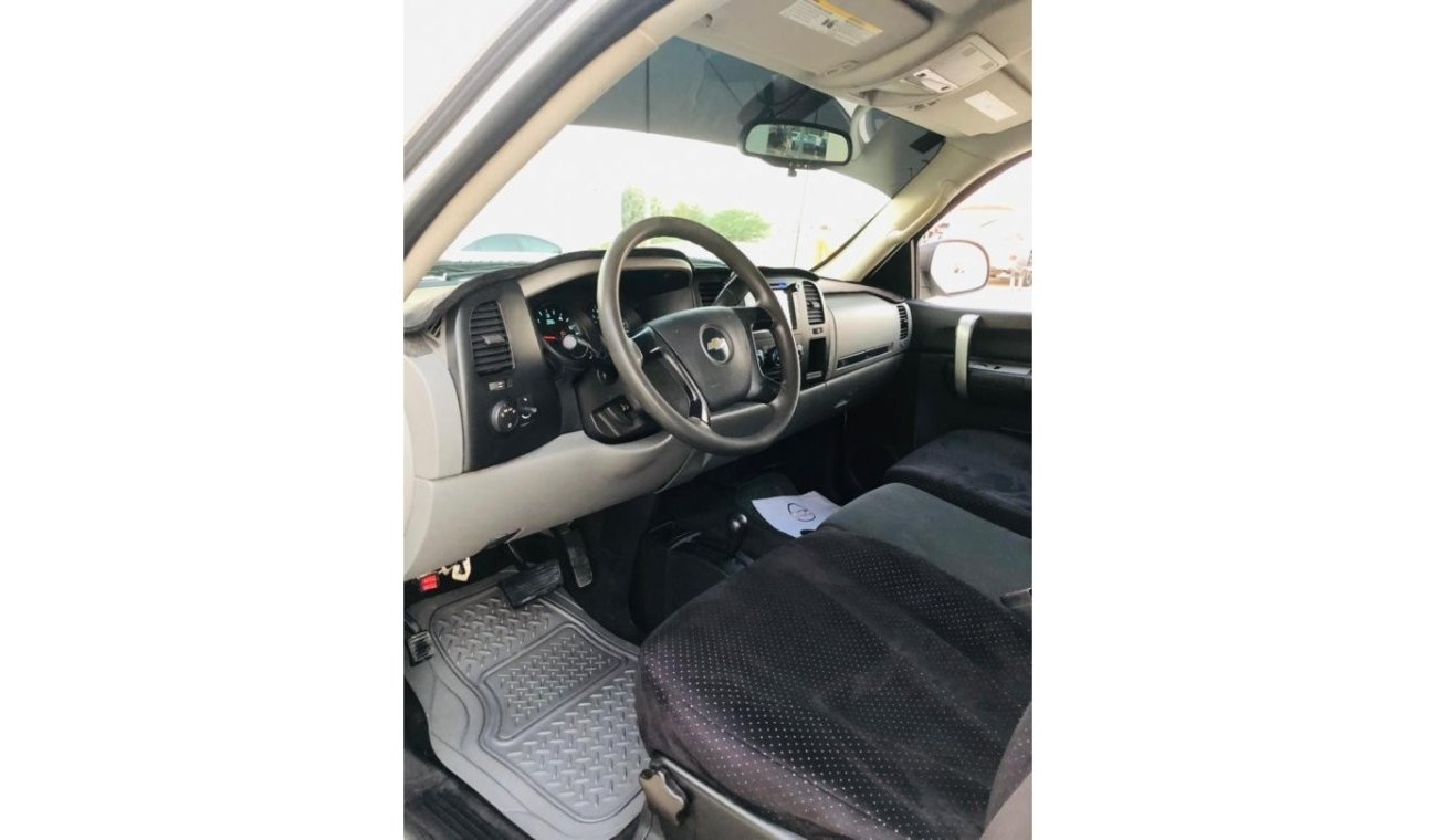 Chevrolet Silverado Coverlet  sILVERADO | US | V8 | IN VERY GOOD CONDITION