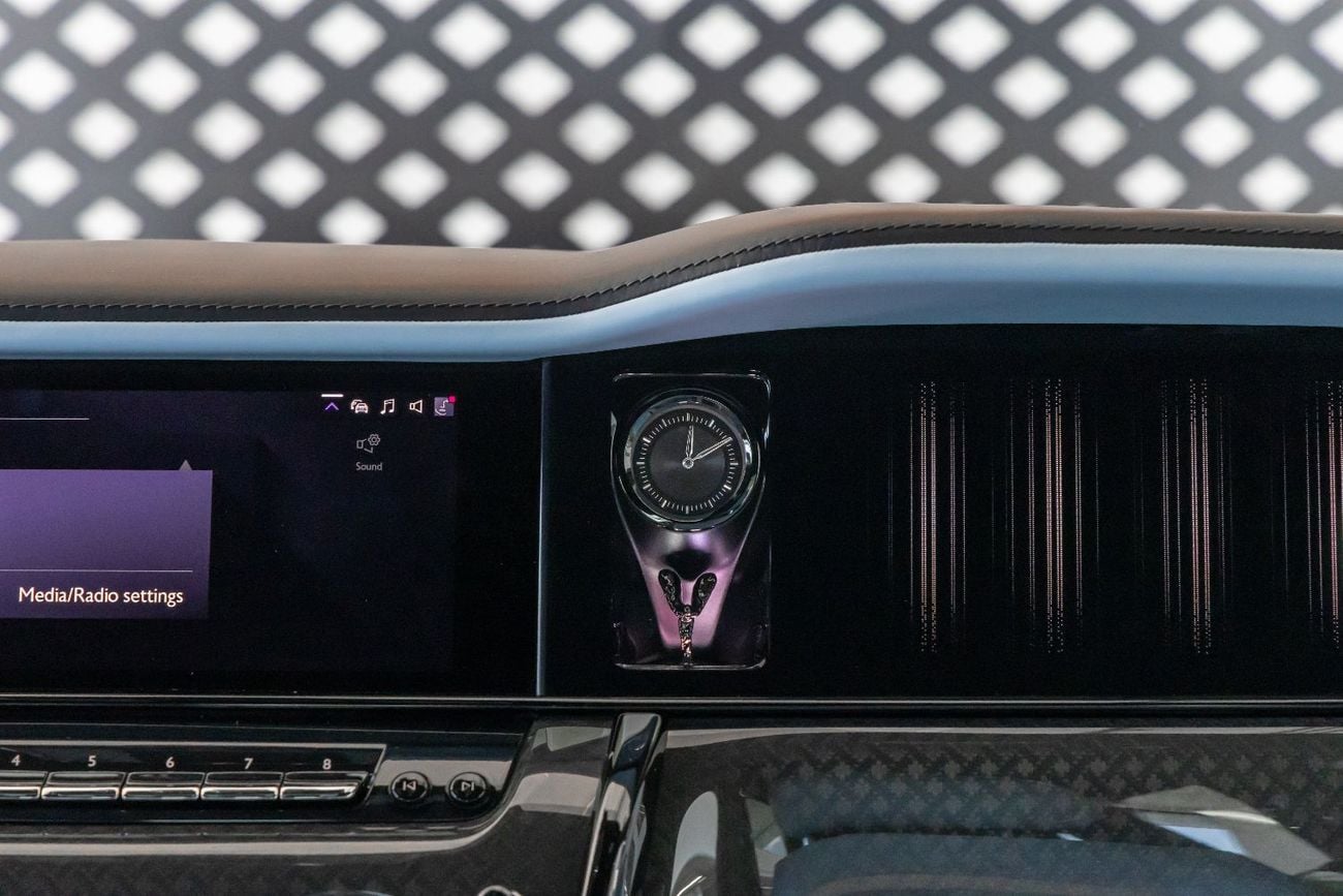 Rolls Royce Cullinan ROLLS-ROYCE CULLINAN | BLACK BADGE | EUROPEAN SPECS | FULL OPTION | BESPOKE SOUND SYSTEM | DEALER WA