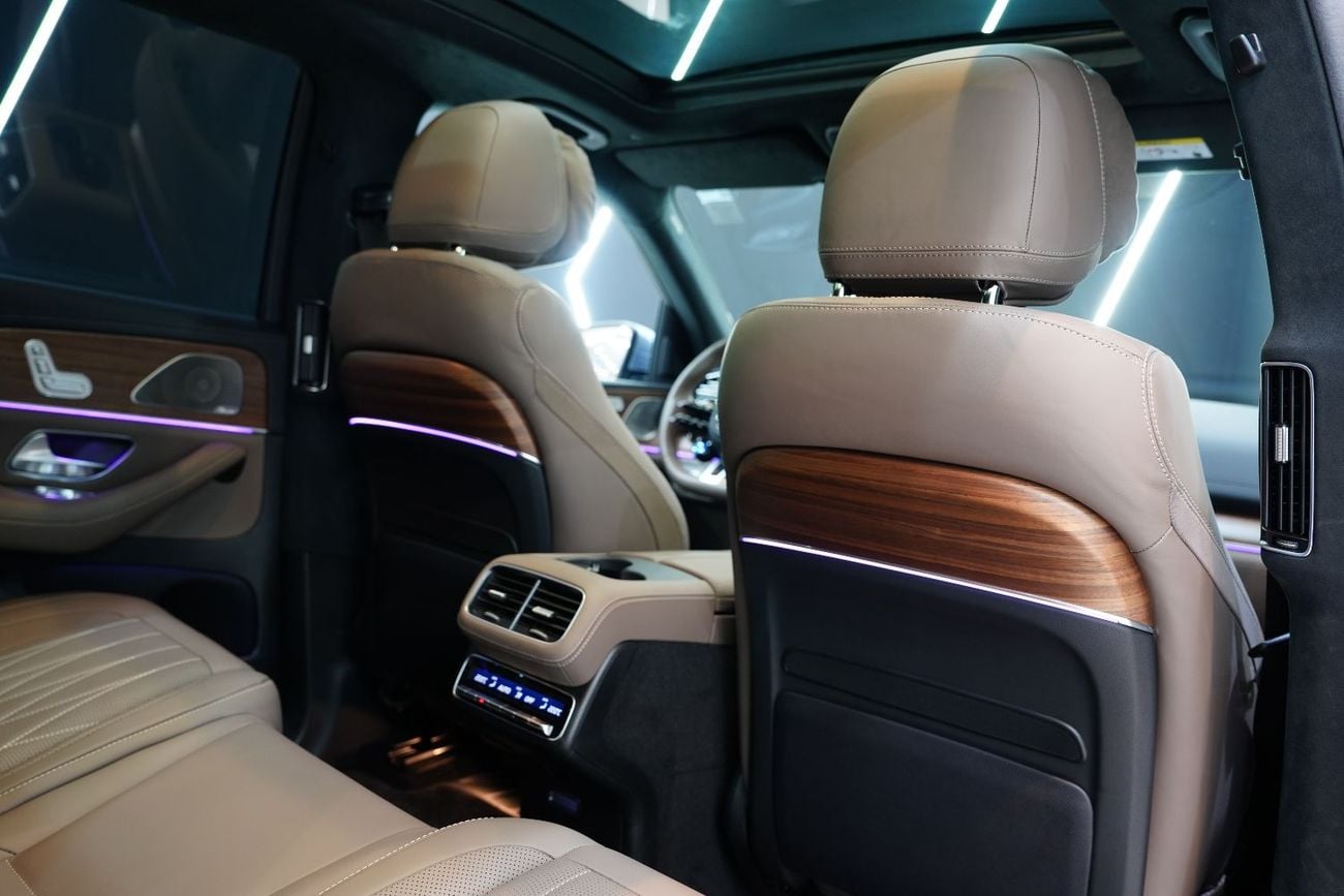 مرسيدس بنز GLE 53 AMG 4Matic+, Manufaktur Interior Package, Panoramic Roof, Gargash Warr + Serv!!